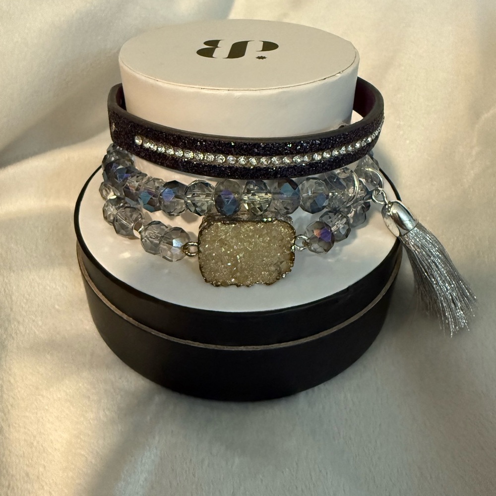 Chic Silver and Gray Bracelet Set